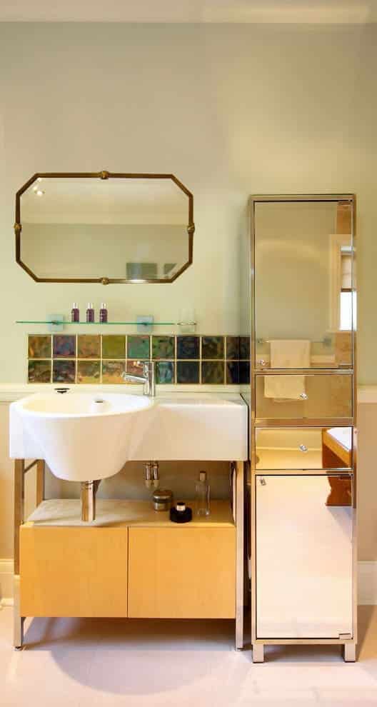 Small Bathrooms Furniture the small bathroom ideas guide (space saving tips & tricks) Small Bathrooms Furniture the small bathroom ideas guide (space saving tips & tricks)