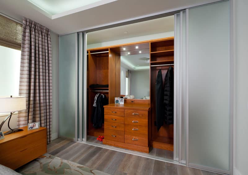 Soft Close Glass Frosted Doors