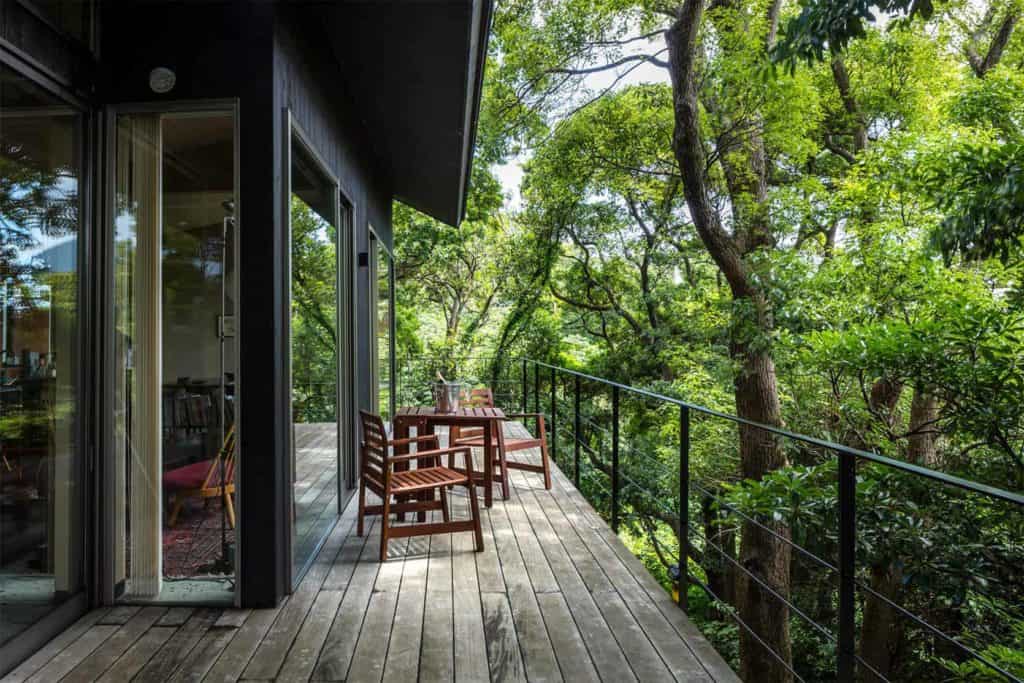 Minimal Metal Railing