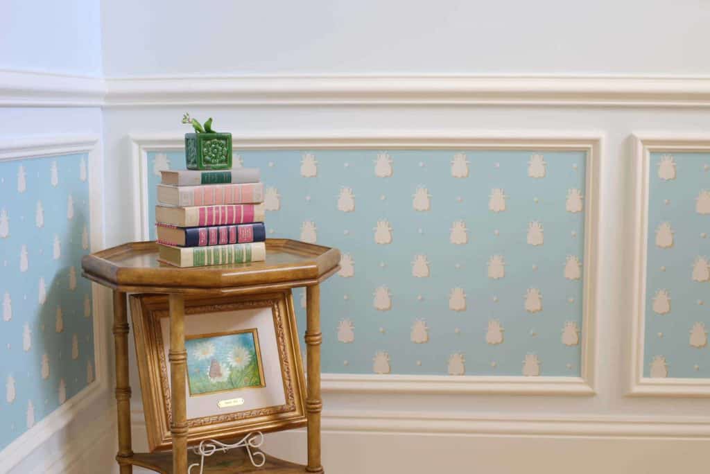 22 Wallpaper and wainscoting ideas | wallpaper, wall coverings, wallpaper  roll