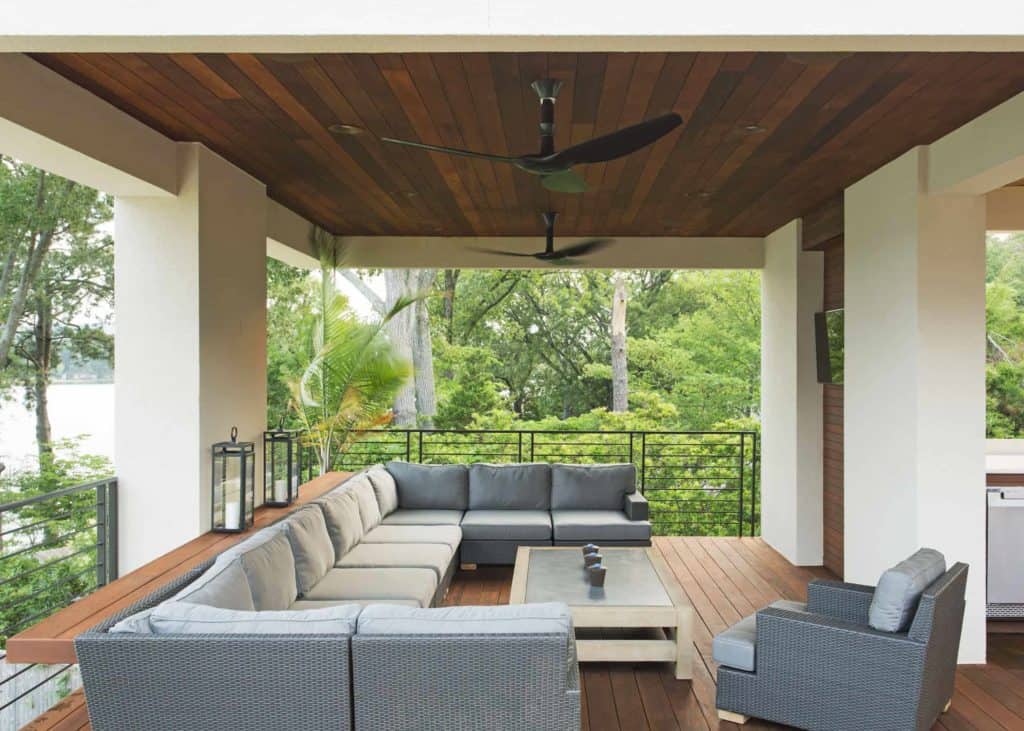 Posterior Metal Deck Railing