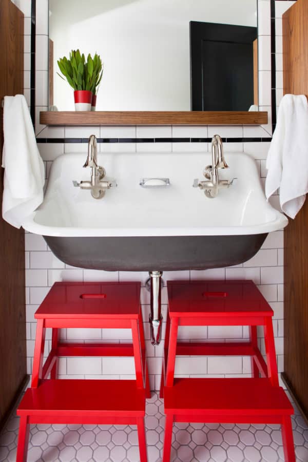 23+ Kids Bathroom Ideas, Decor, Themes, and Accessories (PHOTOS)