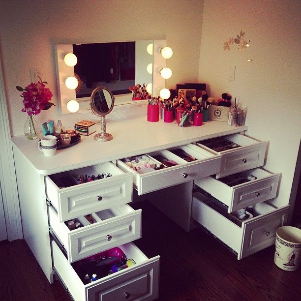 white dressing table