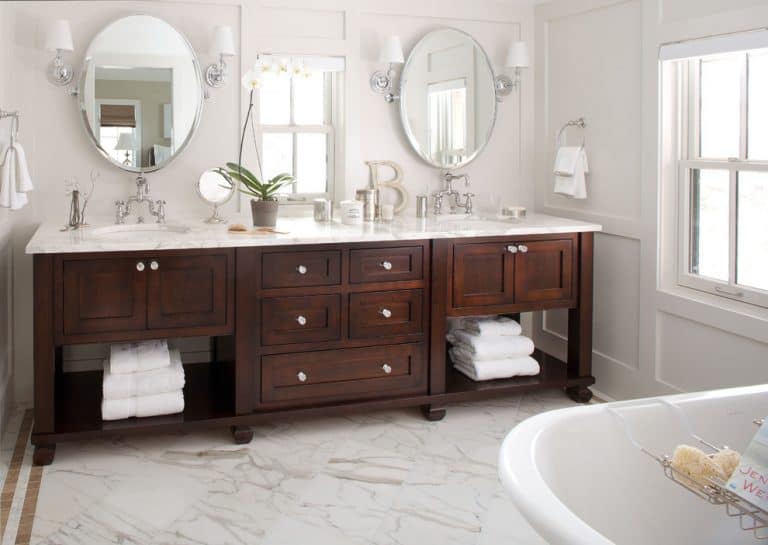 20 Best Oval Bathroom Mirrors Stylish Oval Mirror Ideas for Bathrooms