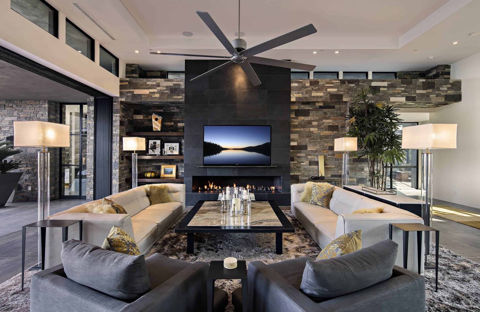 30 Modern Living Rooms with Fireplace and TV Together - Decor Snob