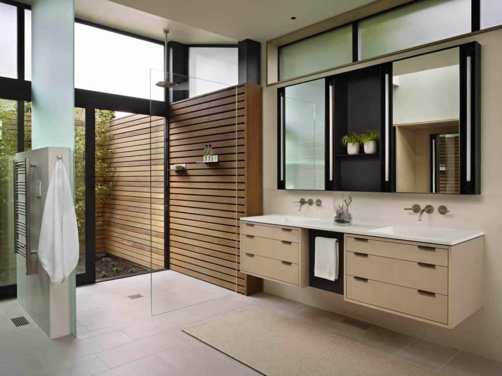 Indoor/Outdoor Garden shower home design