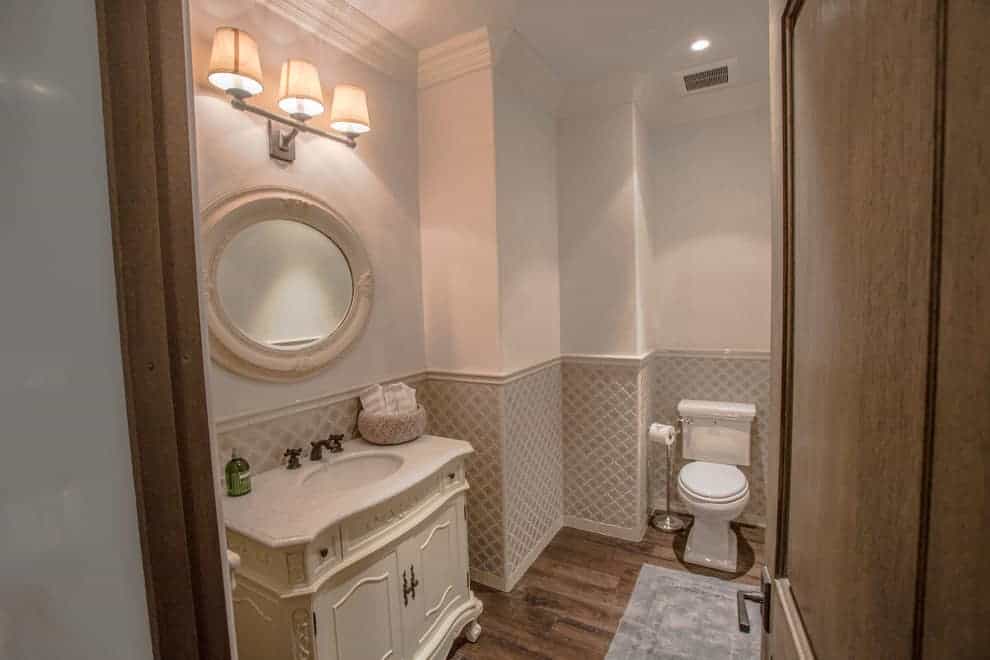 wainscoting pattern