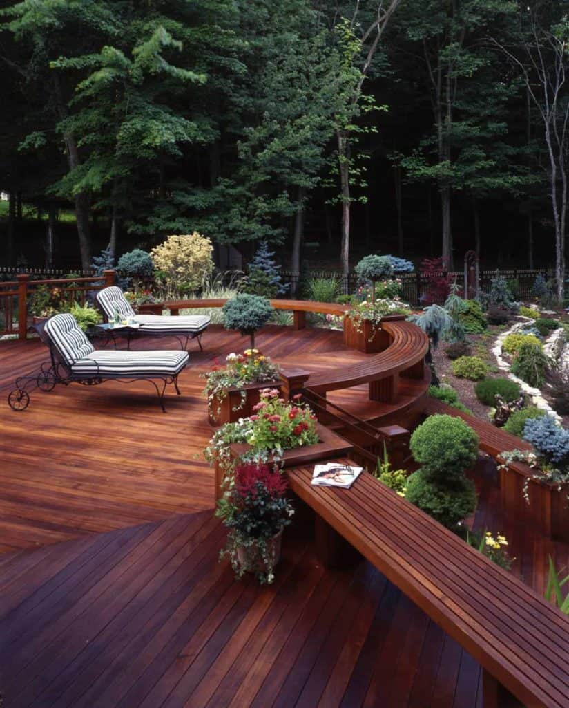Wooden Perimeter Bench Deck