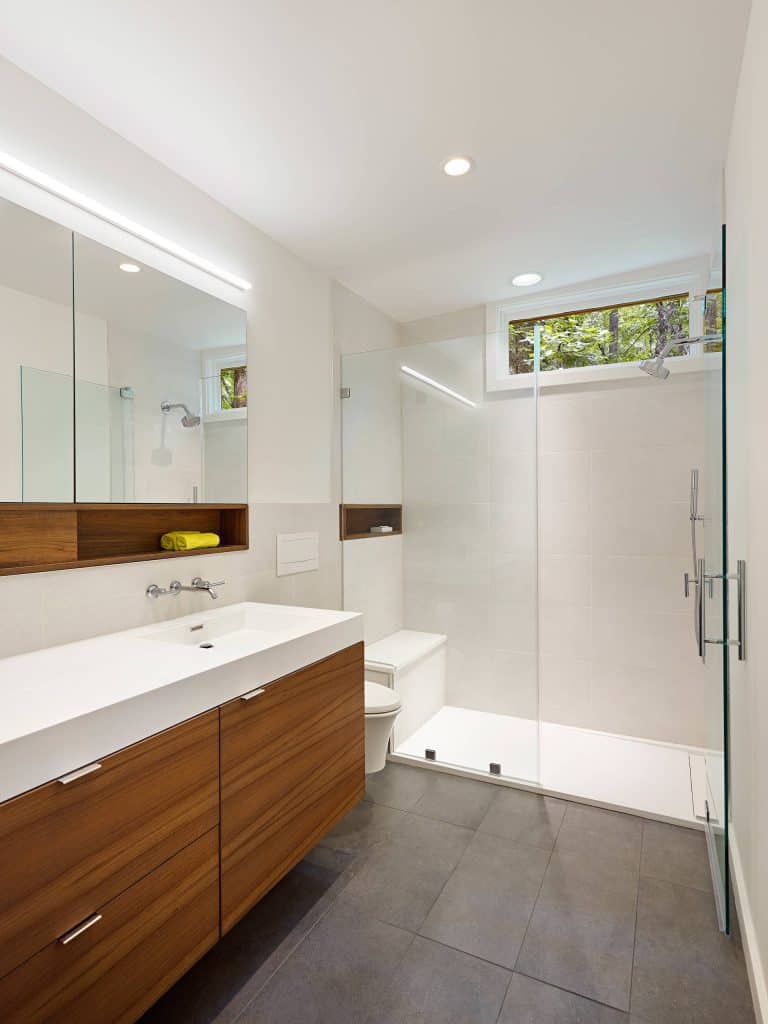 18 Modern Bathroom Tile Ideas (A Simple Guide for 2021)