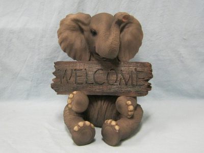 Indian Handicrafts Resin Elephant with Welcome Sign Figurine