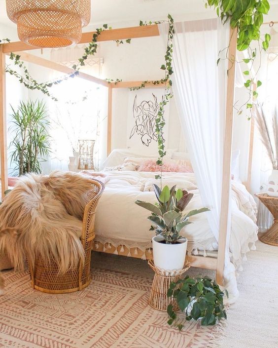 Bedroom with canopy bed with lights 20+ Aesthetic Bedrooms