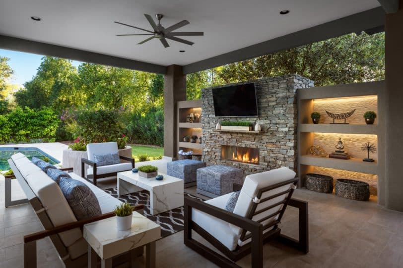 Outdoor Television in Mounted