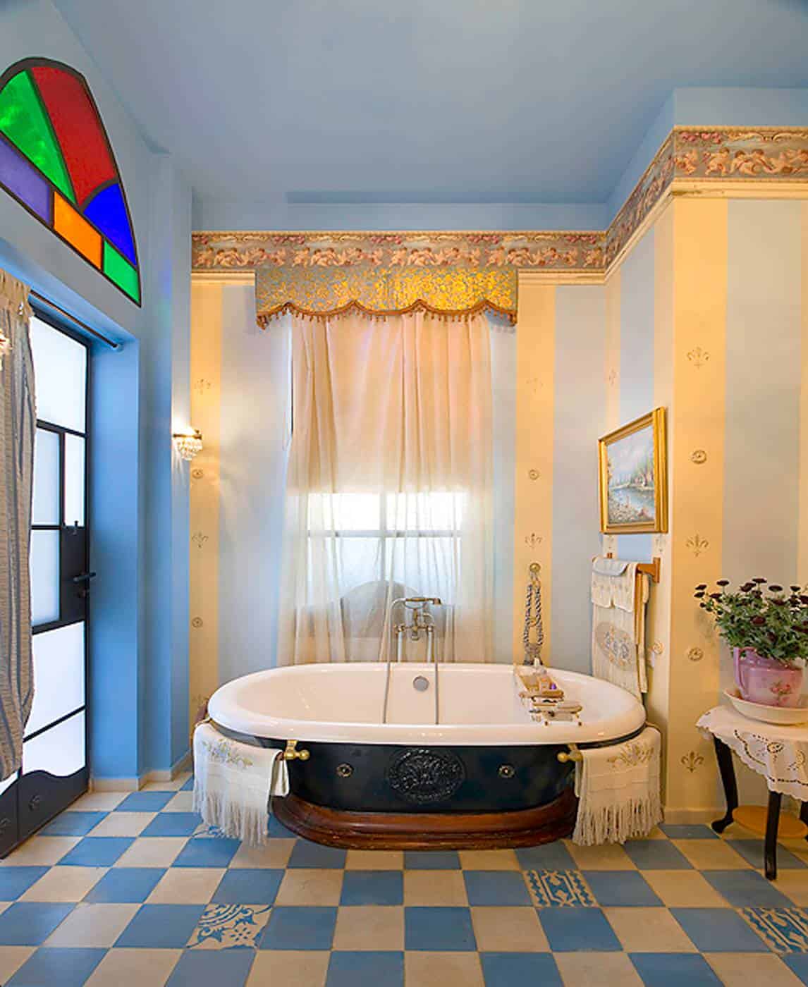 Can You Paint Vinyl Flooring in A Bathroom? Decor Snob
