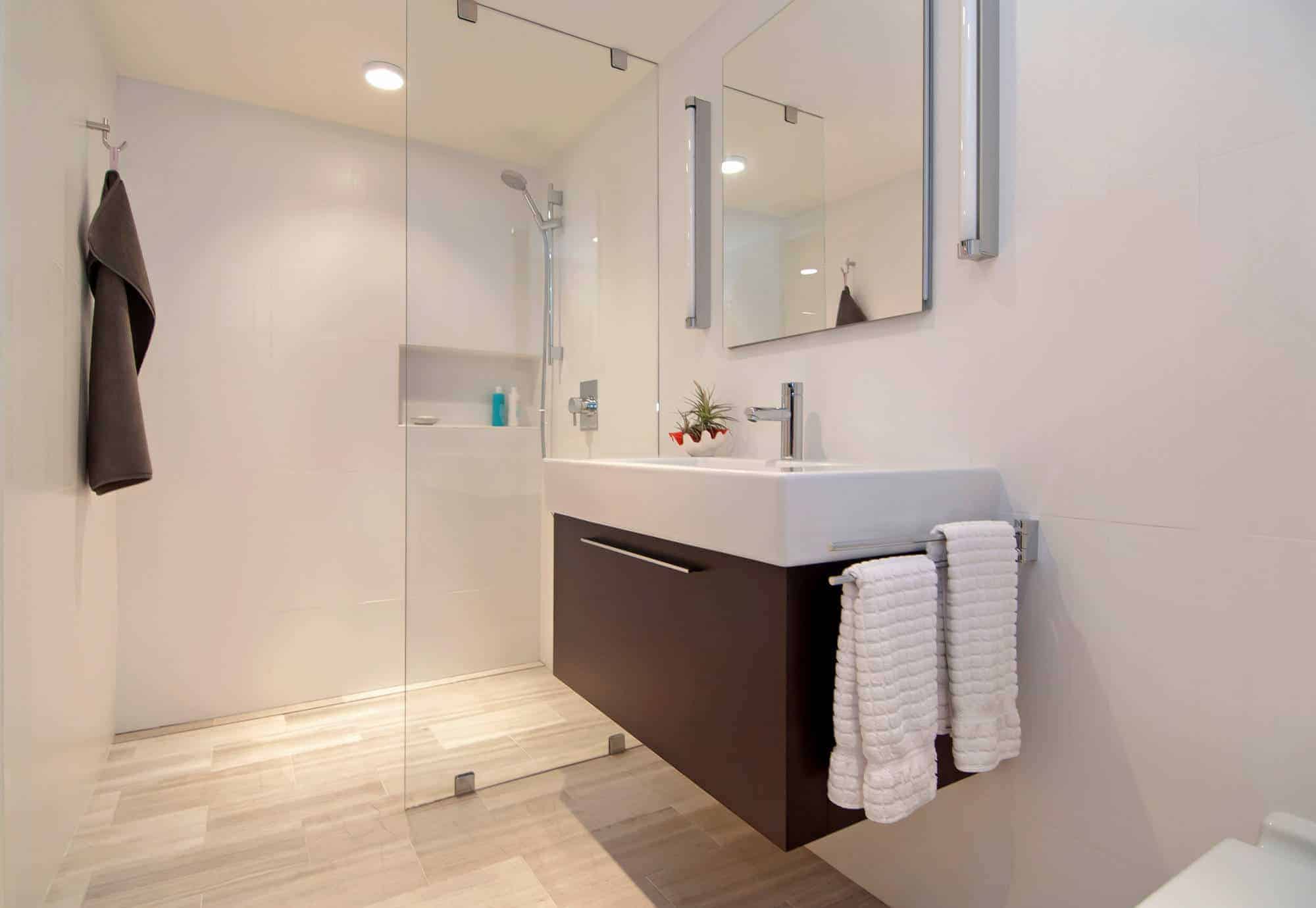 How To Make A Small Bathroom Look Bigger With Tile Decor Snob How To Make A Small Bathroom Look Bigger With Tile Decor Snob